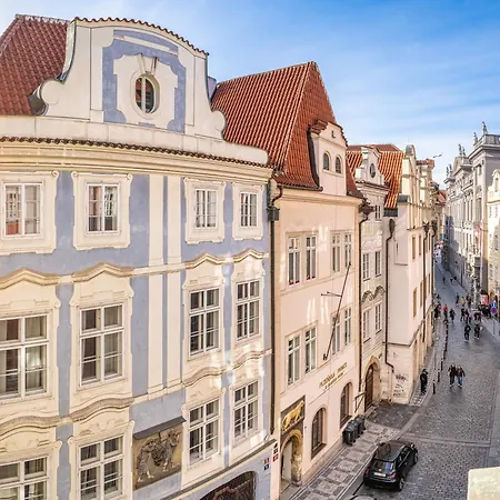 6 Continents By Adrez * Prague