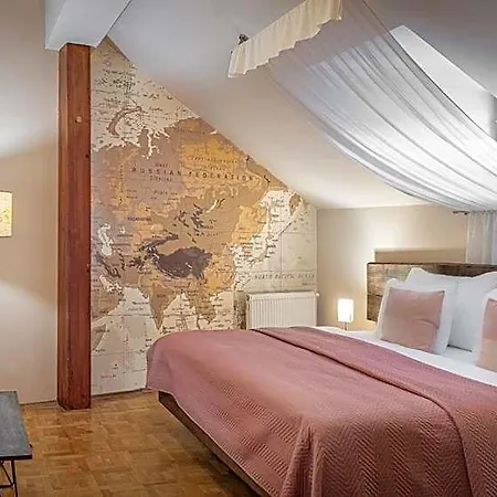 6 Continents By Adrez Apartamento