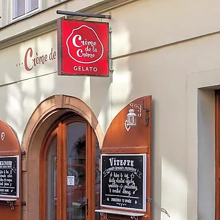 6 Continents By Adrez Apartamento Praga