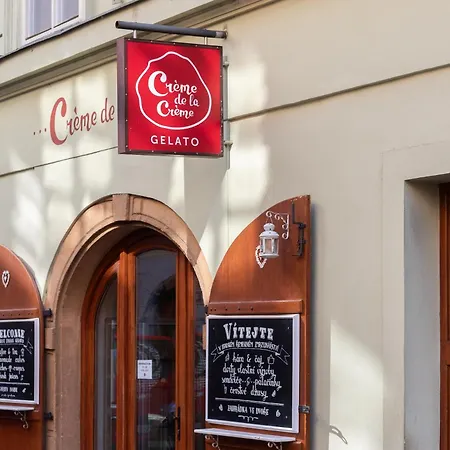 6 Continents By Adrez Apartment Prague