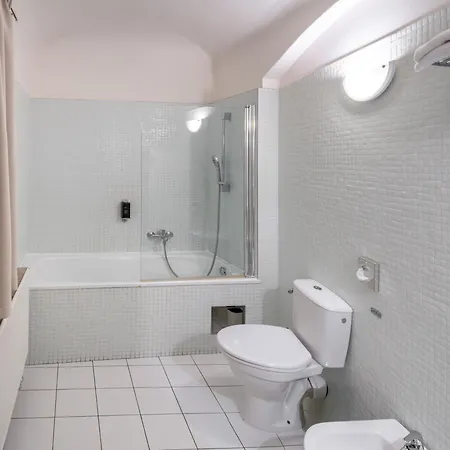 Daire 6 Continents Apartments By Adrez